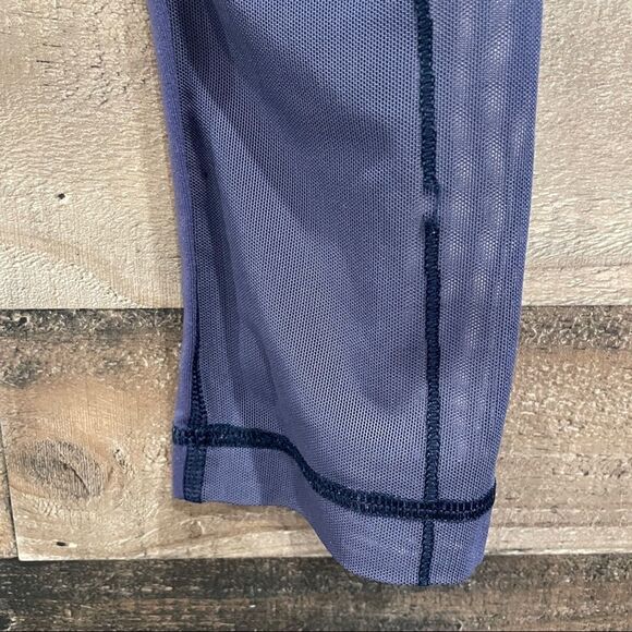 Lululemon Breathe Easy Crop Cadet Blue With Mesh Sides and Pocket Size 2 - Picture 7 of 11